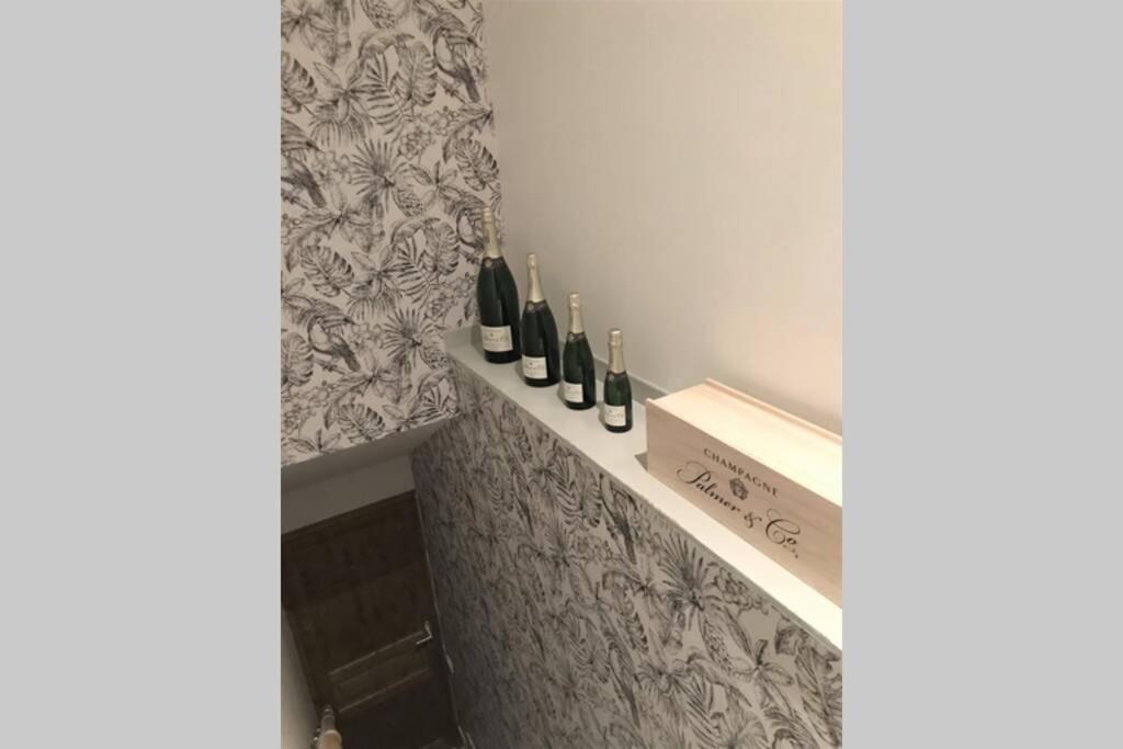Loft Hyper Centre Reims 6 Pers Avec Parking Apartment Екстериор снимка